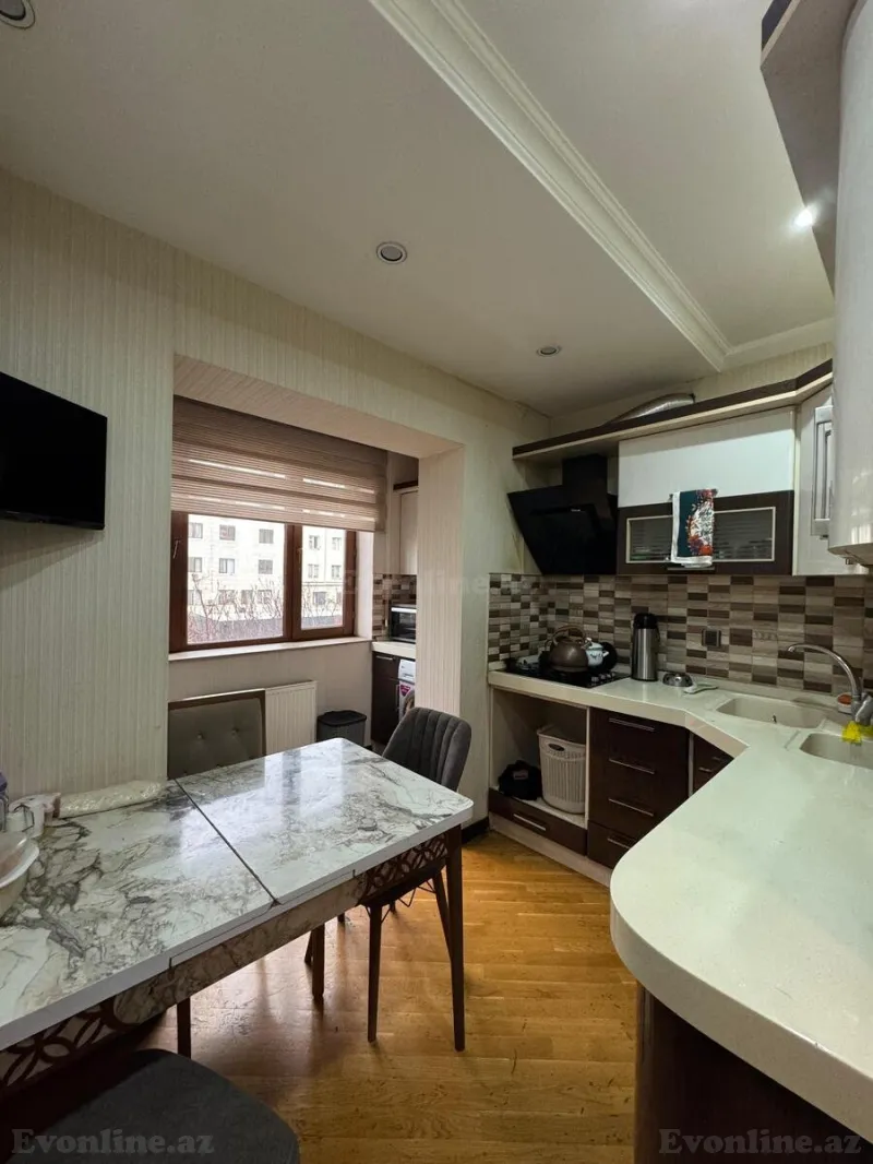 Kirayə verilir 3 otaqlı Mənzil Köhnə tikili 80 m² Yasamal - şəkil 7