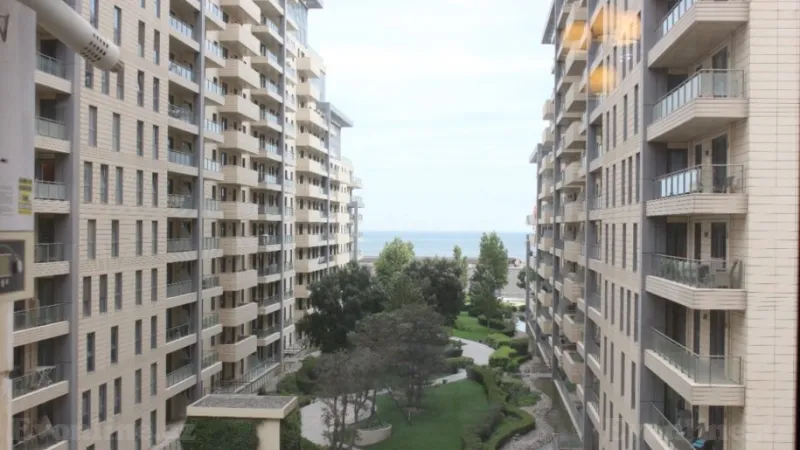 Satılır 4 otaqlı Mənzil Yeni tikili 216 m² 28 May m. - şəkil 2