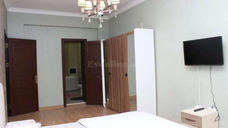 Satılır 4 otaqlı Mənzil Yeni tikili 216 m² 28 May m. - şəkil 21