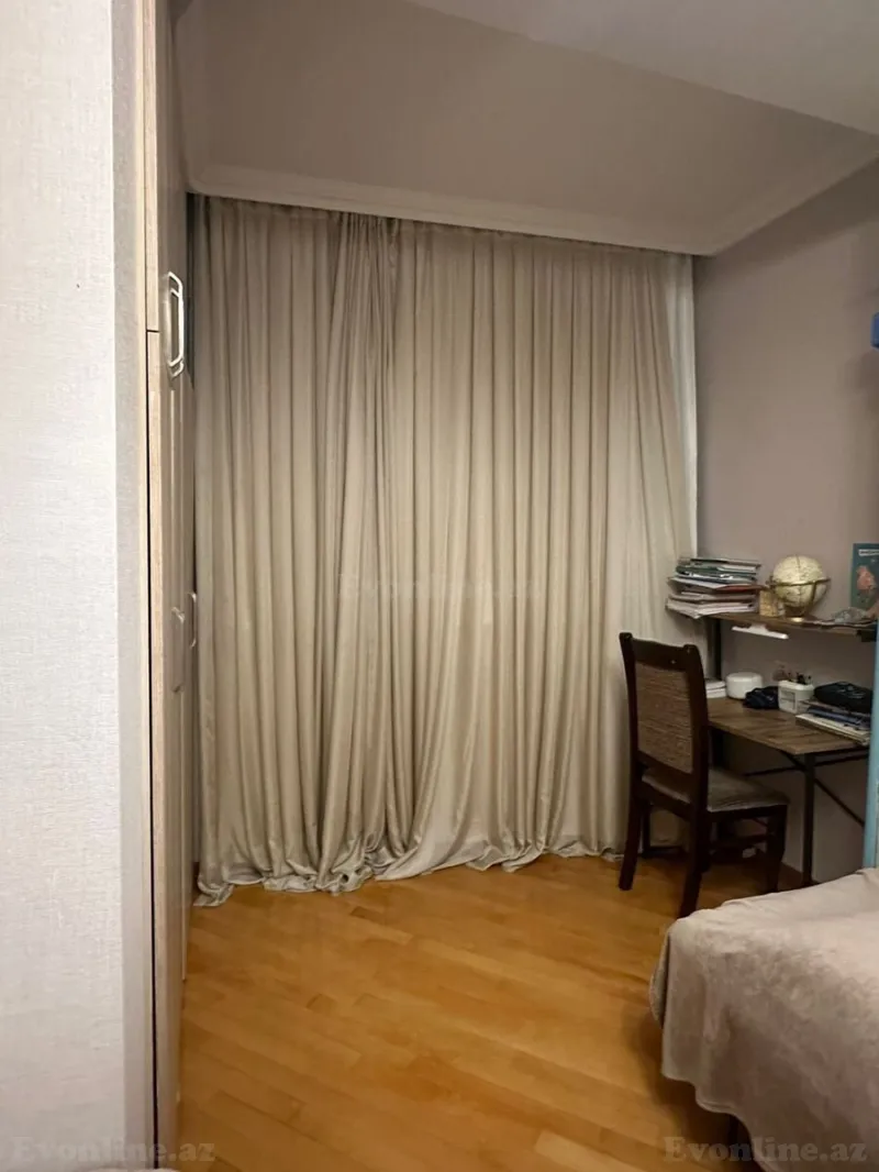 Satılır 3 otaqlı Mənzil Yeni tikili 80 m² 8 Noyabr m. - şəkil 4