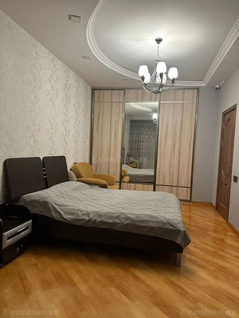 Satılır 3 otaqlı Mənzil Yeni tikili 80 m² 8 Noyabr m. - şəkil 6