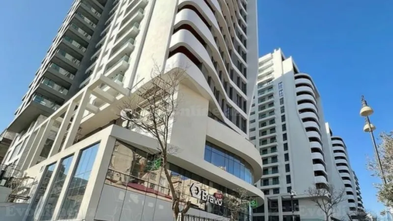 Satılır 4 otaqlı Mənzil Yeni tikili 163 m² Bayıl - şəkil 4