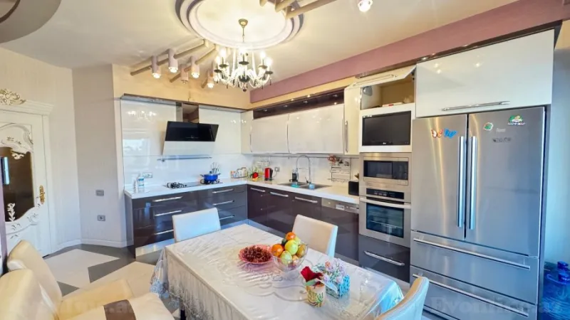 Satılır 3 otaqlı Mənzil Yeni tikili 135 m² 28 May m. - şəkil 9