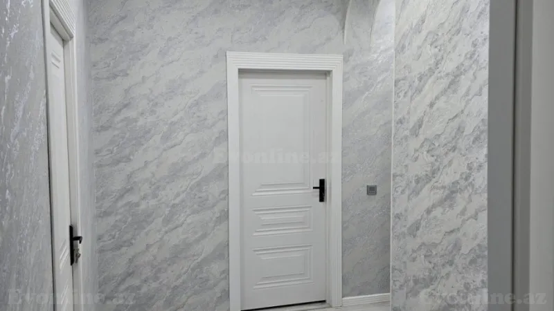 Bakı, Qaradağ r.da 3 otaqlı mənzil satılır