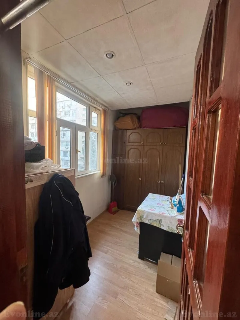 Satılır 4 otaqlı Mənzil Köhnə tikili 100 m² Yeni Yasamal - şəkil 5