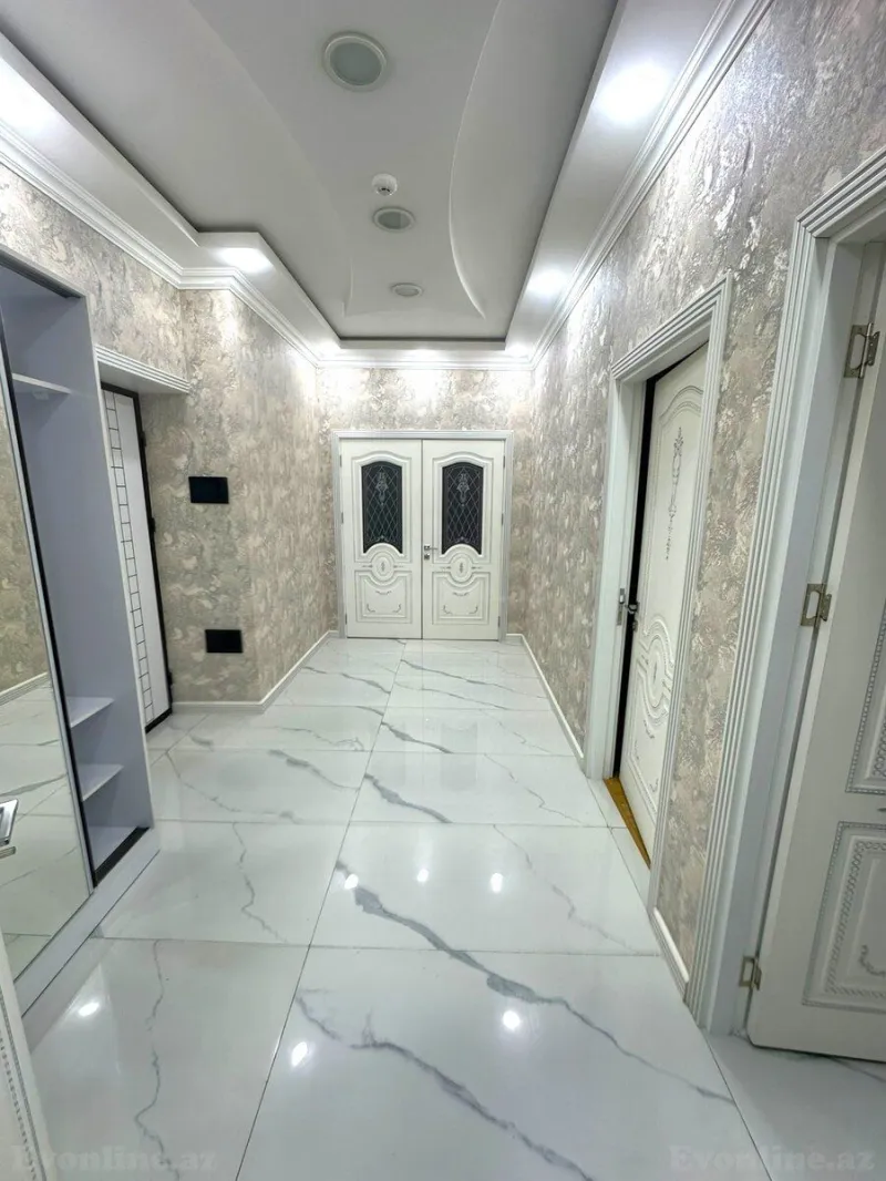 Satılır 2 otaqlı Mənzil Yeni tikili 100 m² 8 Noyabr m. - şəkil 6