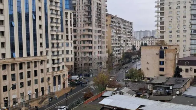 Satılır 3 otaqlı Mənzil Yeni tikili 80 m² 28 May m.