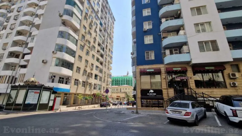 Satılır 3 otaqlı Mənzil Yeni tikili 100 m² Nizami m.