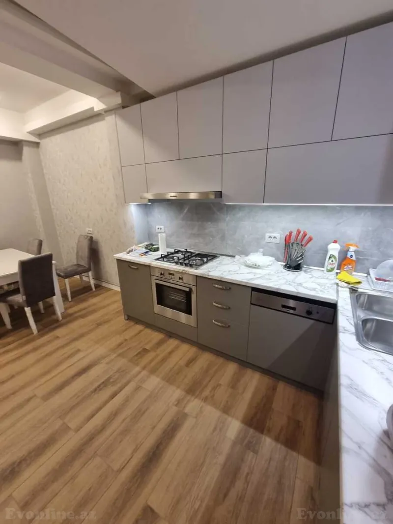 Satılır 3 otaqlı Mənzil Yeni tikili 100 m² Nizami m. - şəkil 5