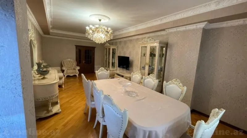 Satılır 4 otaqlı Mənzil Yeni tikili 180 m² 2-ci mikrorayon - şəkil 2