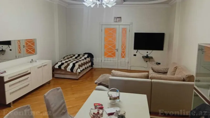 Satılır 4 otaqlı Mənzil Yeni tikili 184 m² Nərimanov r. - şəkil 4