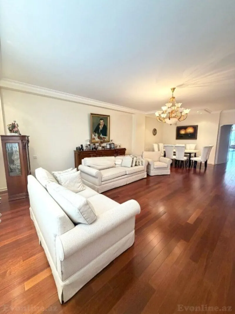 Satılır 6 otaqlı Mənzil Yeni tikili 350 m² 8 Noyabr m. - şəkil 4