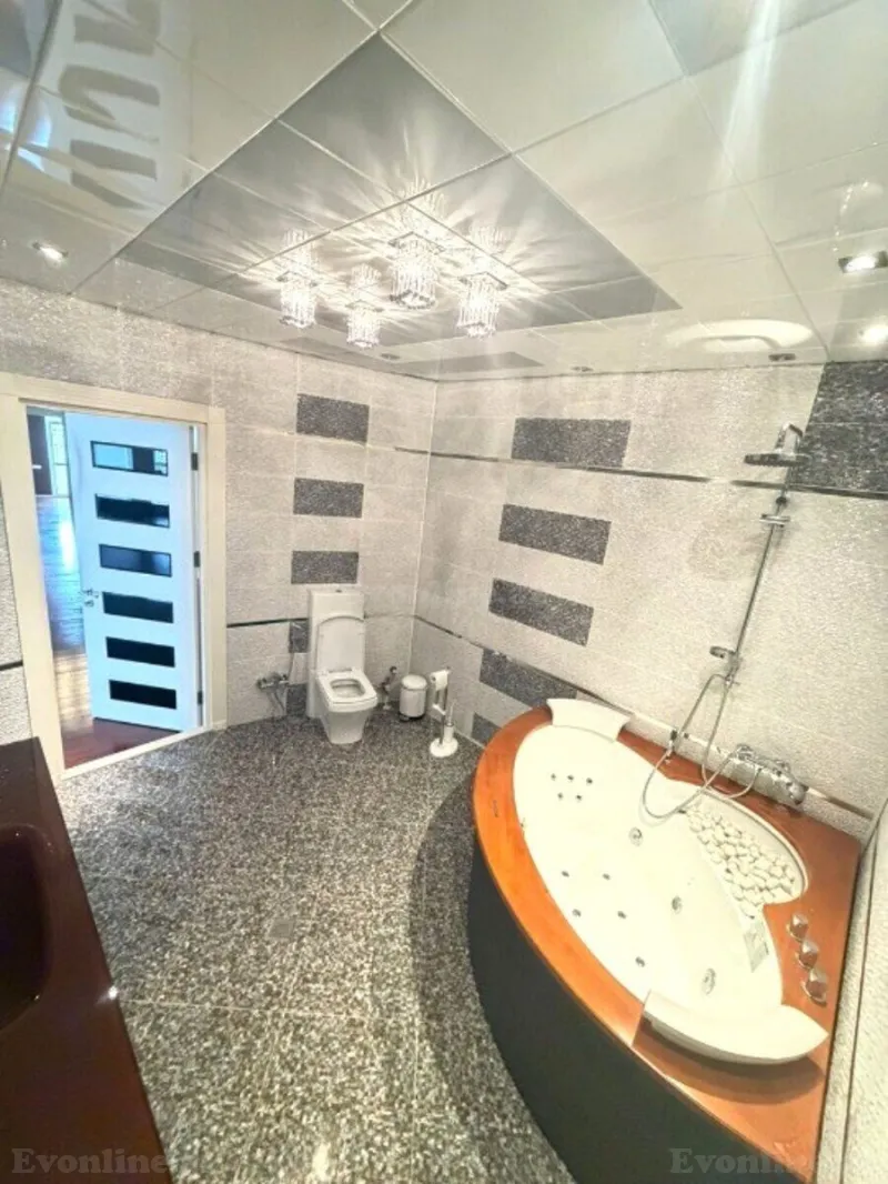 Satılır 6 otaqlı Mənzil Yeni tikili 350 m² 8 Noyabr m. - şəkil 23