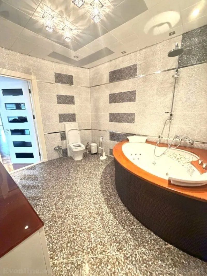 Satılır 6 otaqlı Mənzil Yeni tikili 350 m² 8 Noyabr m. - şəkil 24