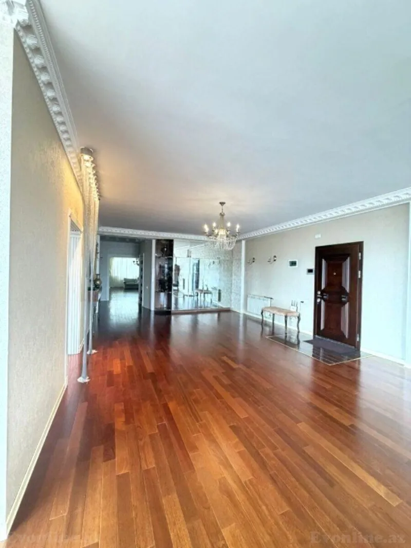 Satılır 6 otaqlı Mənzil Yeni tikili 350 m² 8 Noyabr m. - şəkil 26