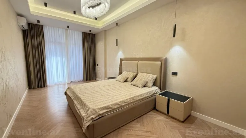 Satılır 4 otaqlı Mənzil Yeni tikili 195 m² 28 May m. - şəkil 8