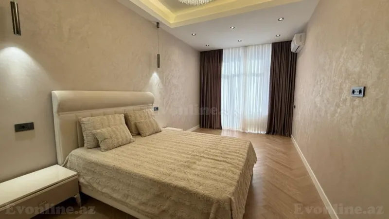 Satılır 4 otaqlı Mənzil Yeni tikili 195 m² 28 May m. - şəkil 10