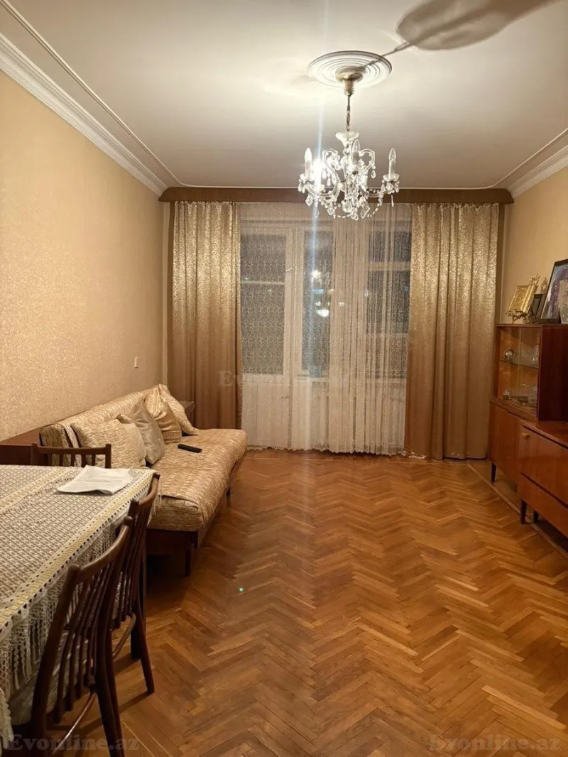 Satılır 3 otaqlı Mənzil Köhnə tikili 85 m² Əhmədli