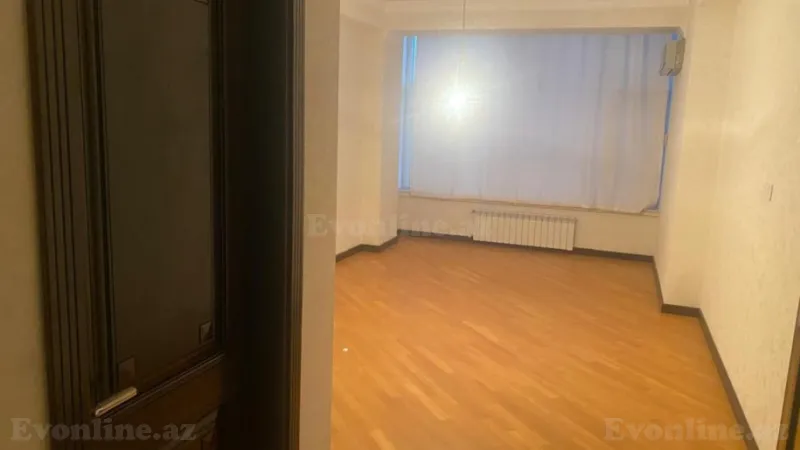 Satılır 4 otaqlı Mənzil Yeni tikili 204 m² Qara Qarayev m. - şəkil 5
