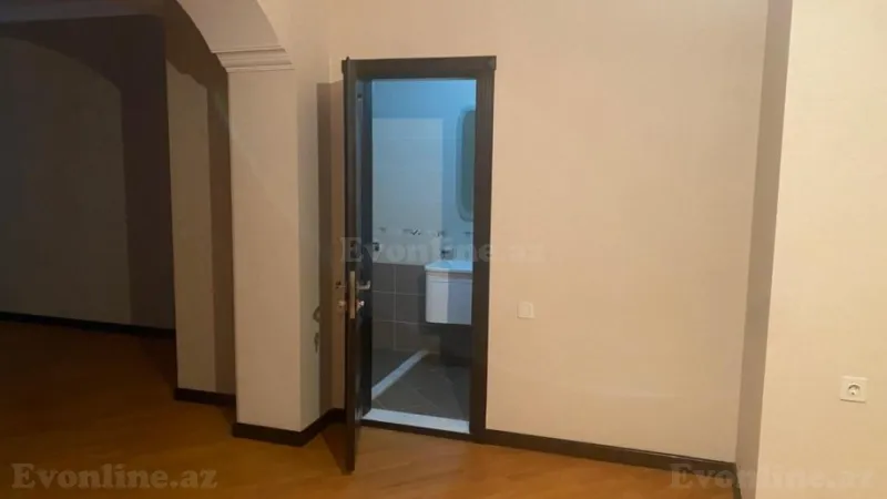 Satılır 4 otaqlı Mənzil Yeni tikili 204 m² Qara Qarayev m. - şəkil 9