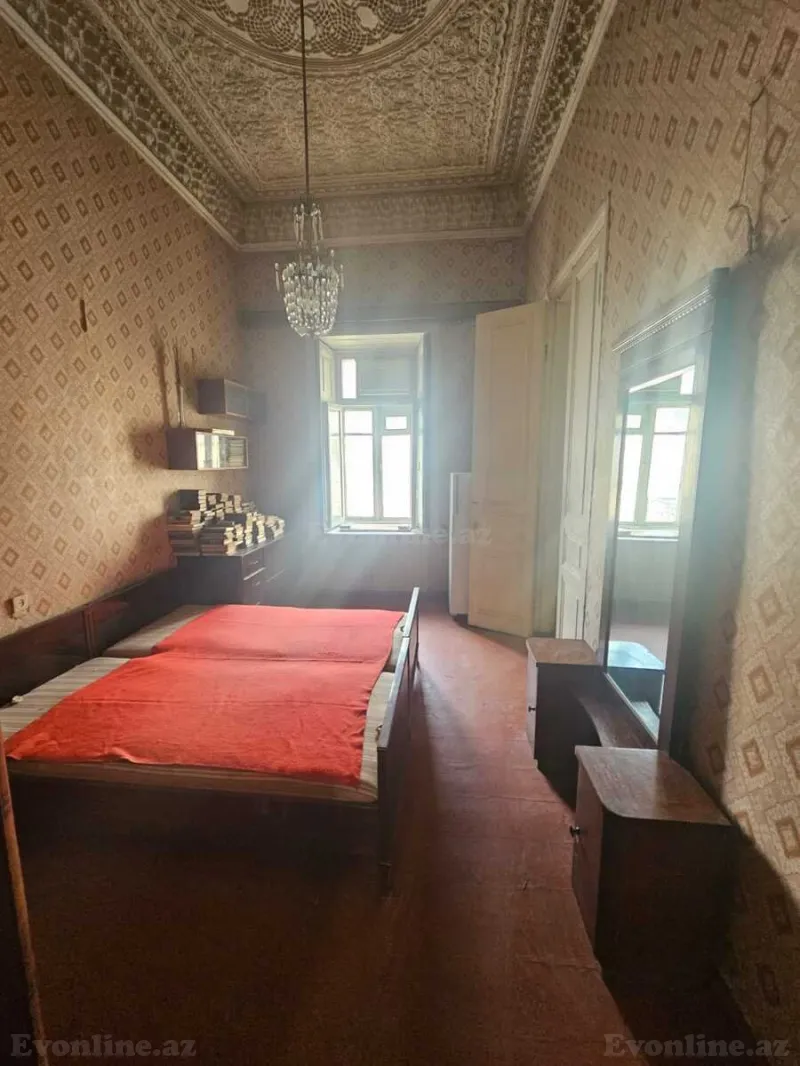 Satılır 3 otaqlı Mənzil Köhnə tikili 90 m² İçərişəhər m. - şəkil 5