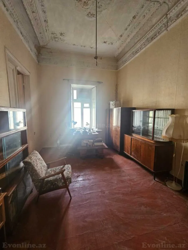 Satılır 3 otaqlı Mənzil Köhnə tikili 90 m² İçərişəhər m. - şəkil 6
