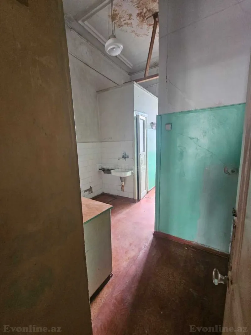 Satılır 3 otaqlı Mənzil Köhnə tikili 90 m² İçərişəhər m. - şəkil 9