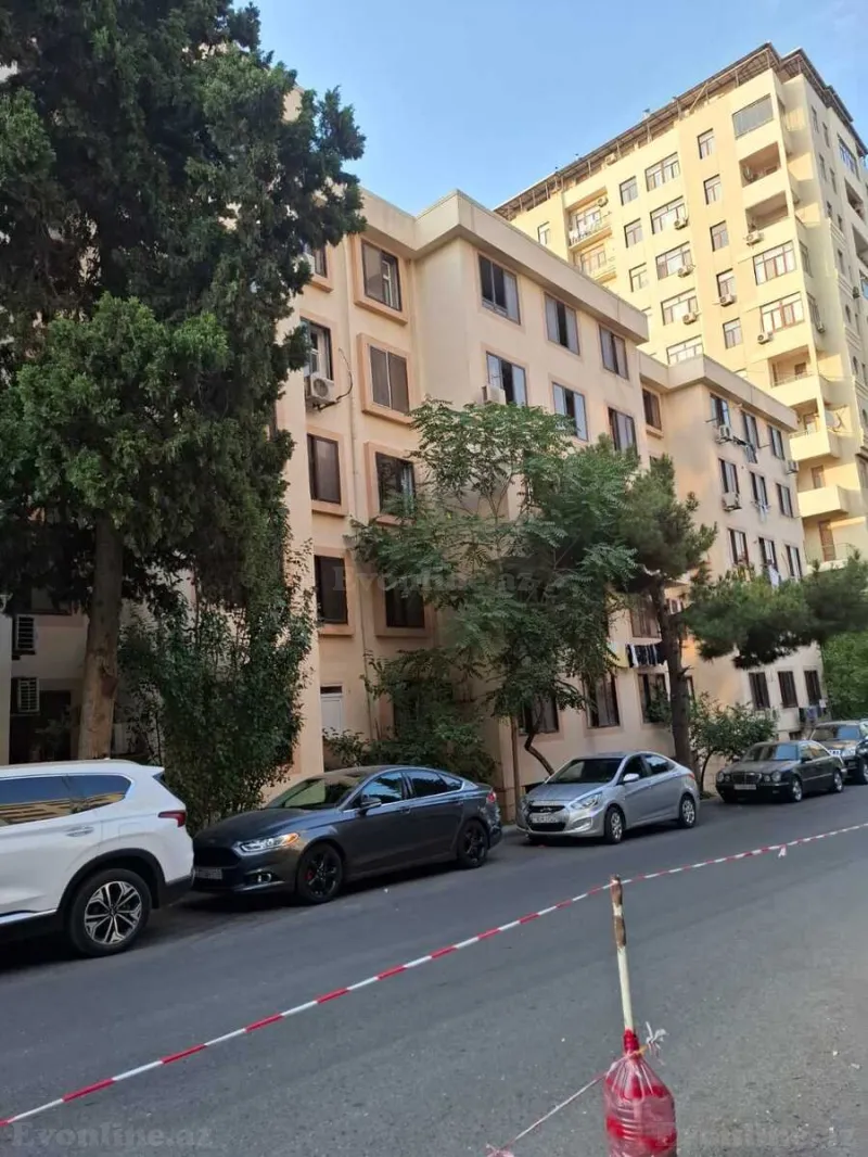 Satılır 2 otaqlı Mənzil Köhnə tikili 35 m² 28 May m.