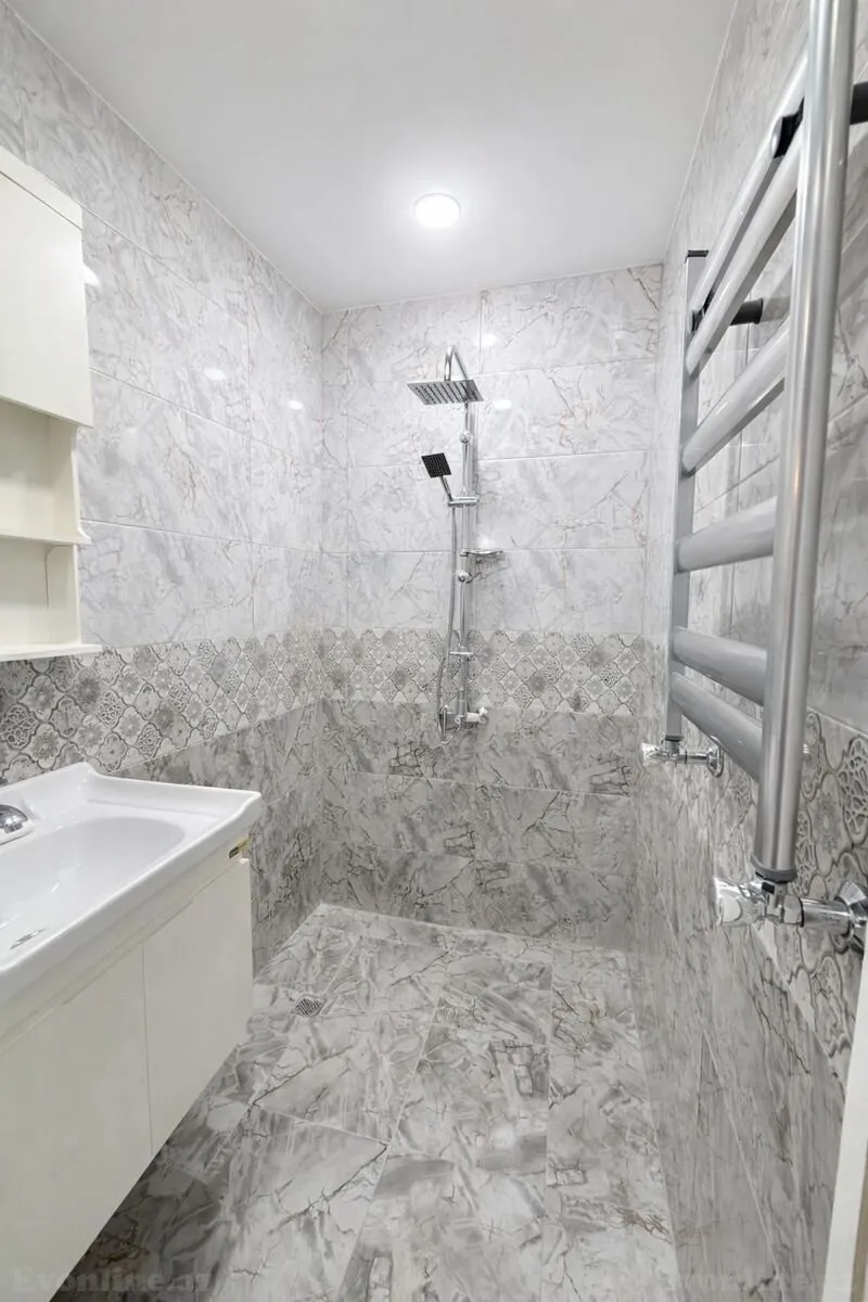 Satılır 2 otaqlı Mənzil Yeni tikili 60 m² Suraxanı r. - şəkil 5