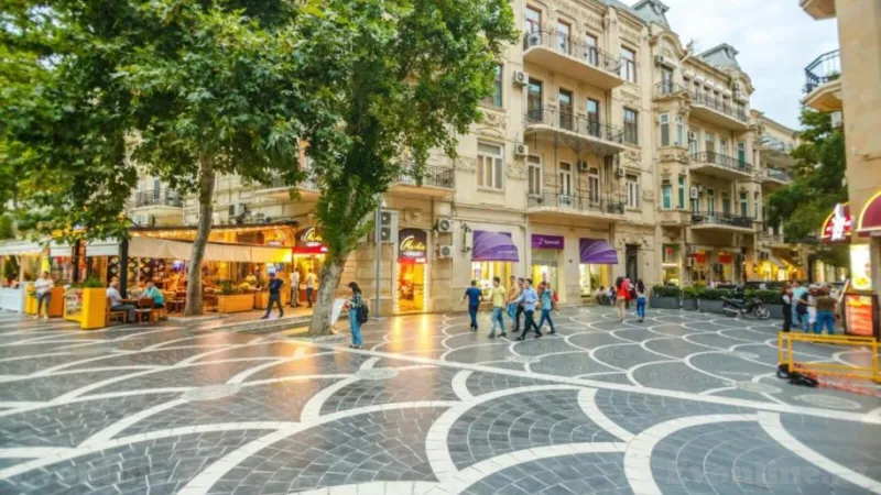 Bakı, Səbail r., Sahil m.da 3 otaqlı mənzil satılır