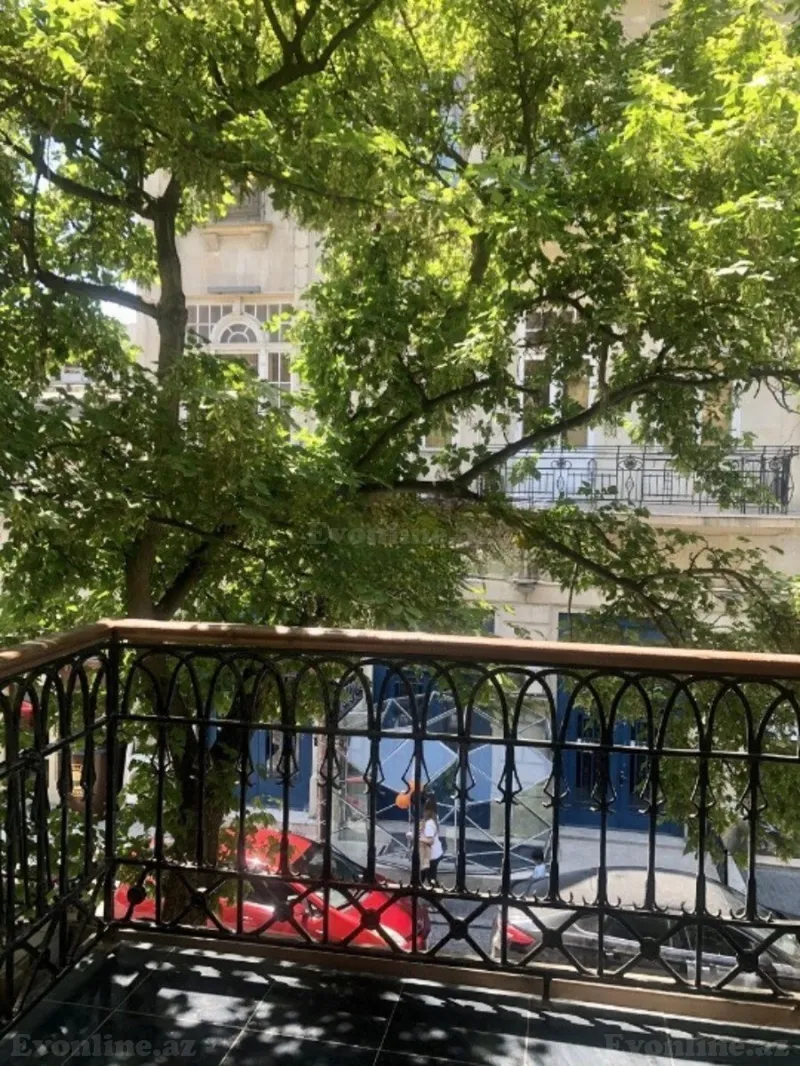 Satılır 3 otaqlı Mənzil Köhnə tikili 110 m² Sahil m. - şəkil 8