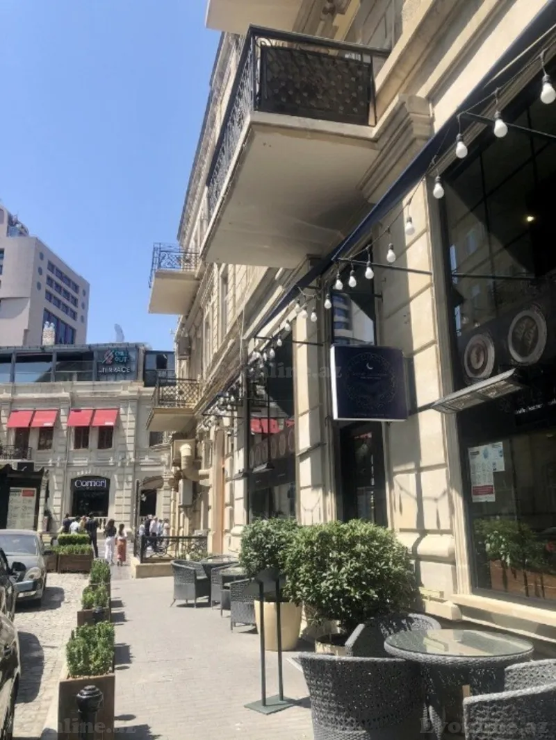 Satılır 3 otaqlı Mənzil Köhnə tikili 110 m² Sahil m. - şəkil 9