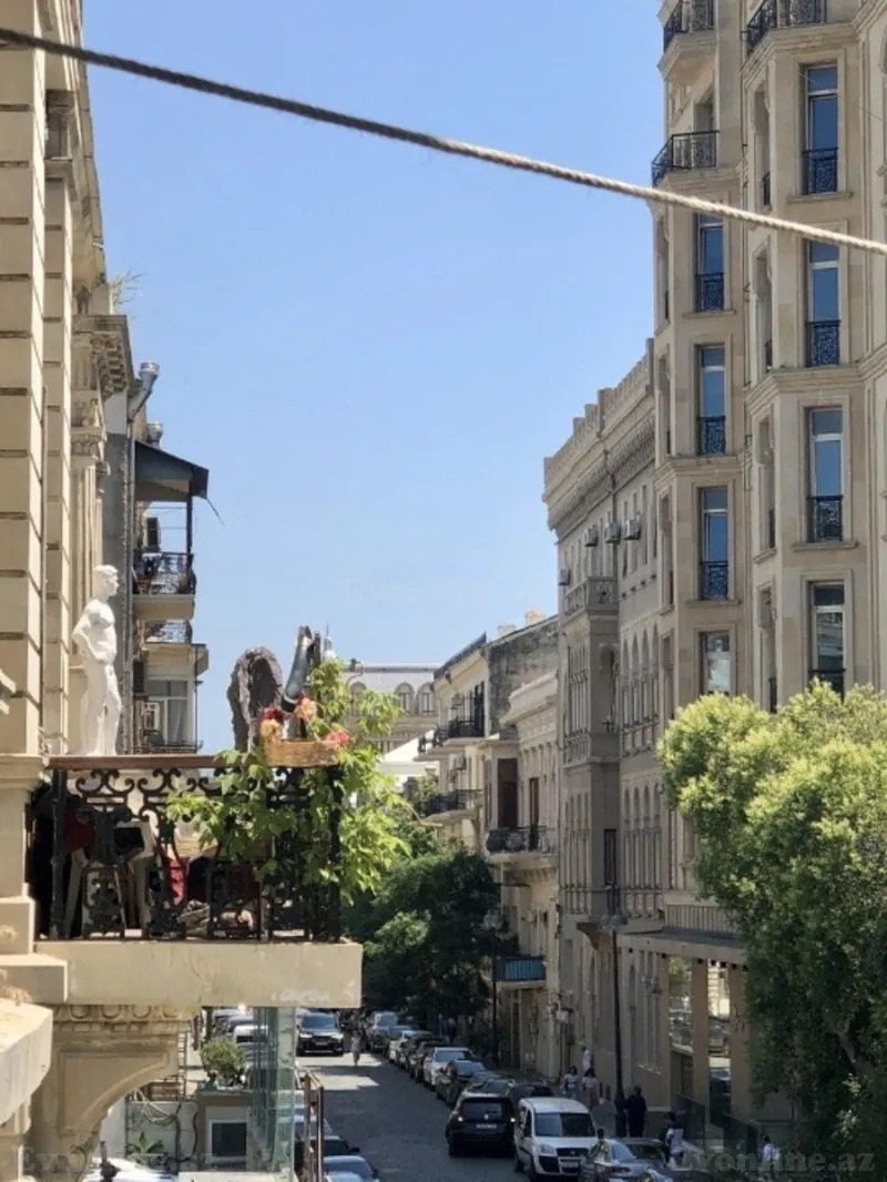 Satılır 3 otaqlı Mənzil Köhnə tikili 110 m² Sahil m. - şəkil 10