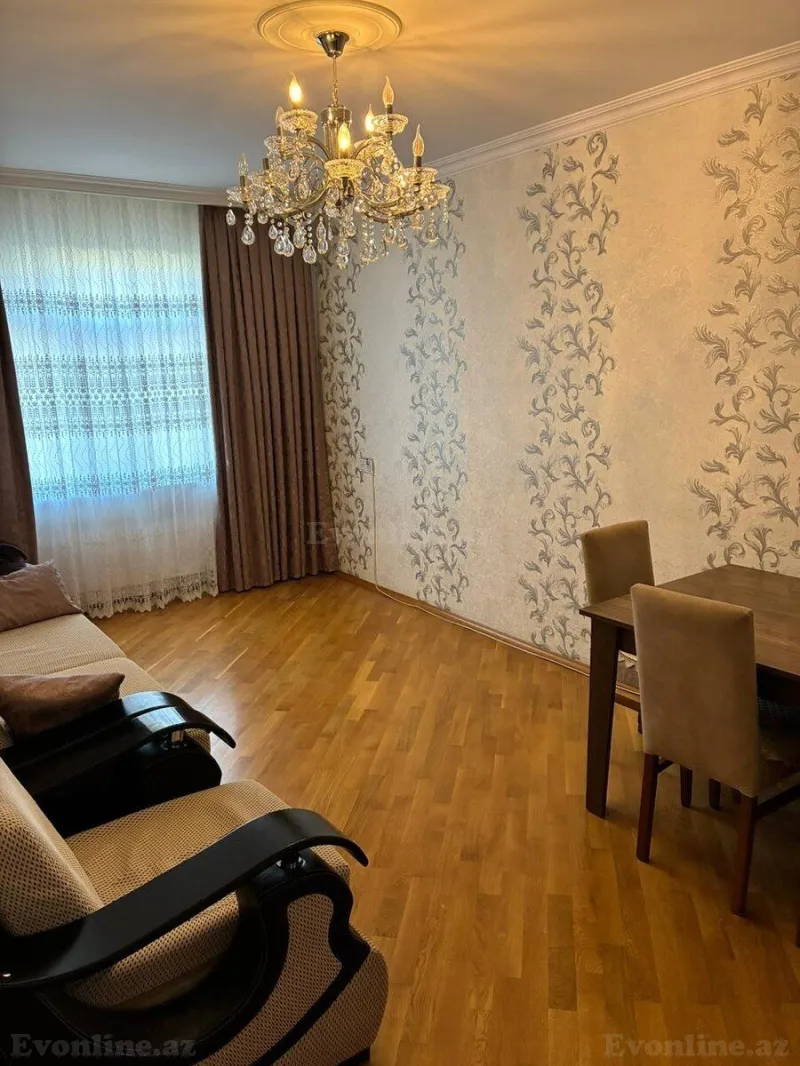 Satılır 3 otaqlı Mənzil Köhnə tikili 80 m² Əhmədli m.