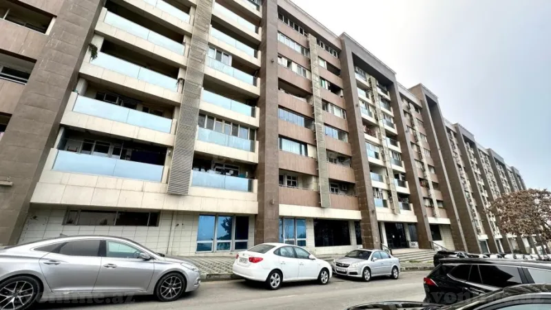 Satılır 3 otaqlı Mənzil Köhnə tikili 70 m² İçərişəhər m.