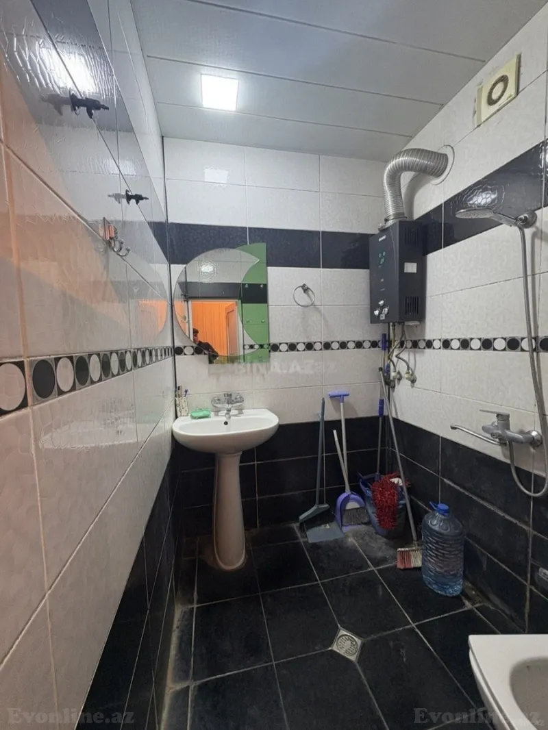 Satılır 2 otaqlı Mənzil Köhnə tikili 55 m² 5-ci mikrorayon - şəkil 9