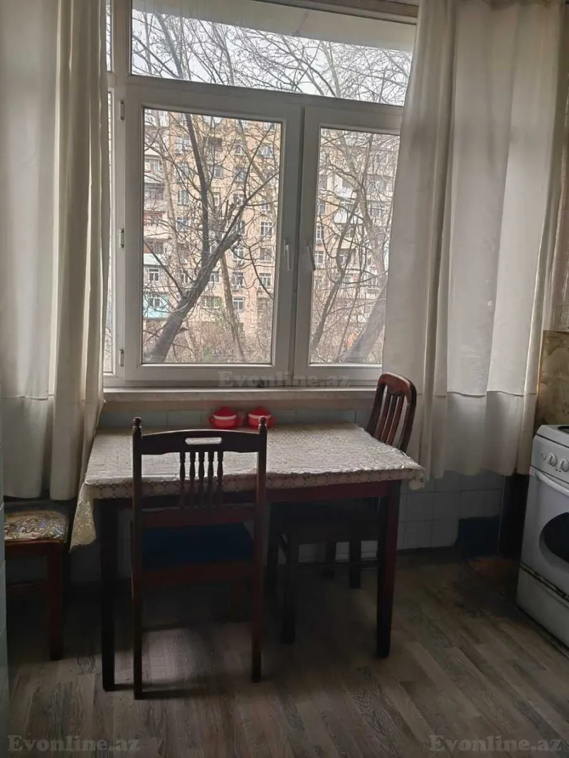 Satılır 2 otaqlı Mənzil Köhnə tikili 60 m² Həzi Aslanov - şəkil 2