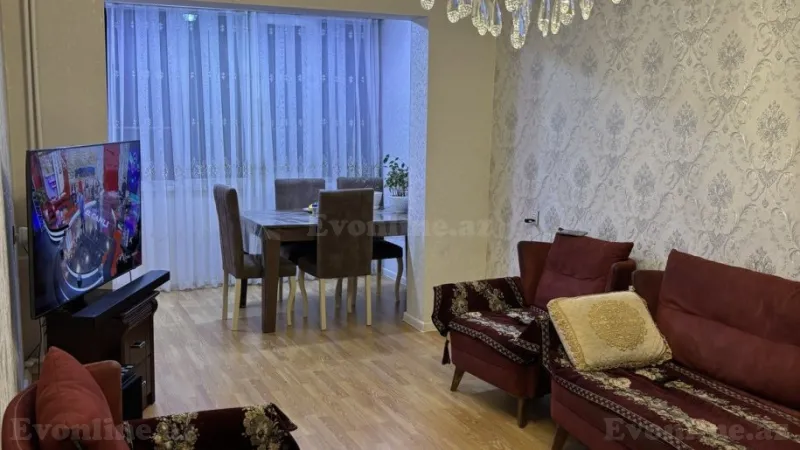 Satılır 3 otaqlı Mənzil Köhnə tikili 70 m² 8-ci kilometr