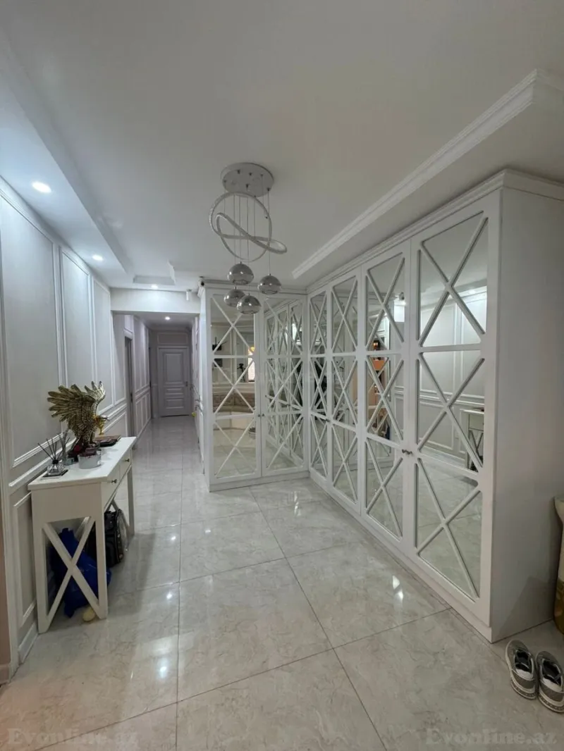 Satılır 3 otaqlı Mənzil Yeni tikili 135 m² 8 Noyabr m. - şəkil 4