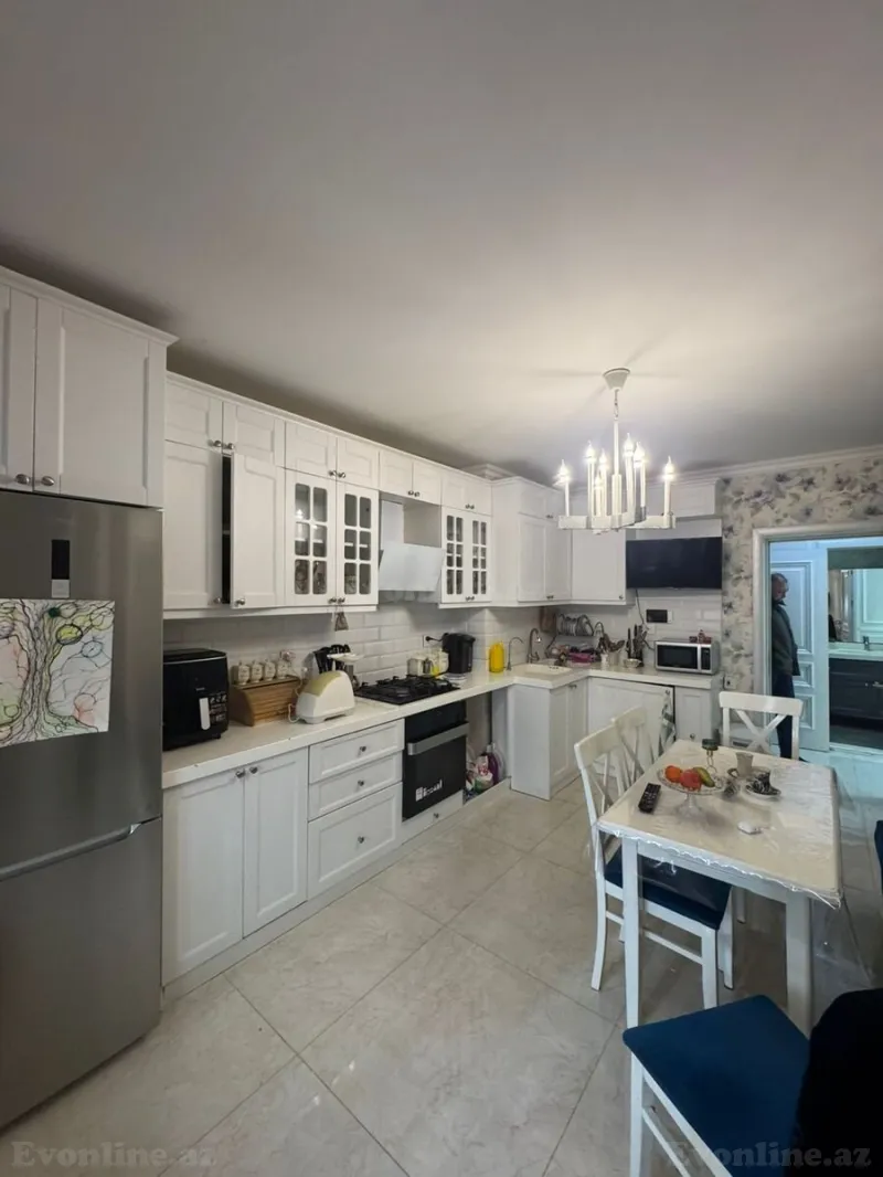 Satılır 3 otaqlı Mənzil Yeni tikili 135 m² 8 Noyabr m. - şəkil 6