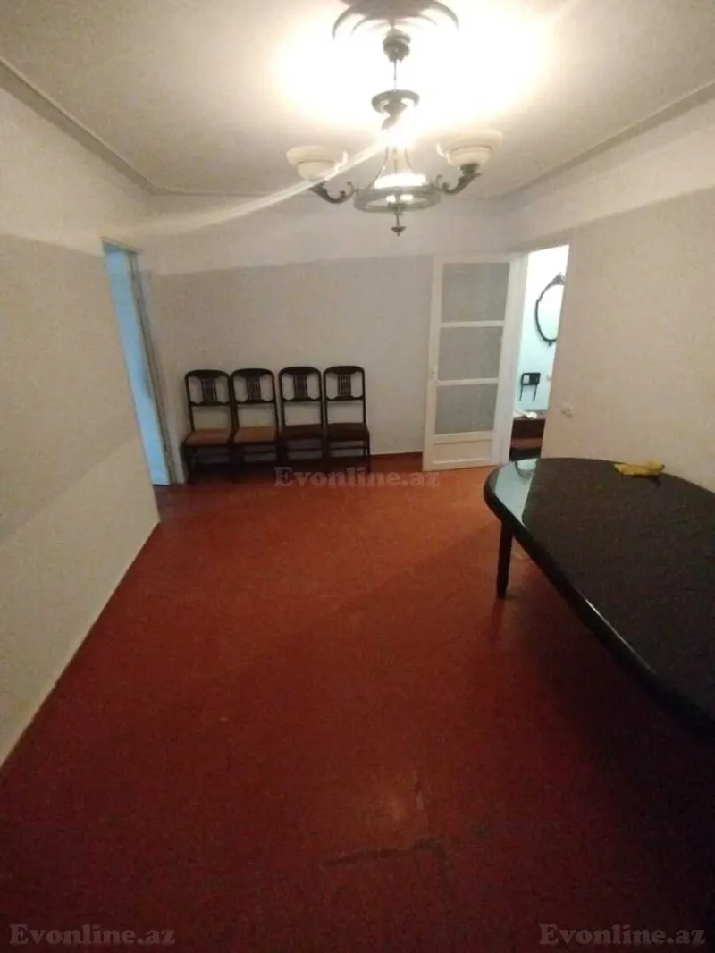 Satılır 2 otaqlı Mənzil Köhnə tikili 55 m² Elmlər Akademiyası m.