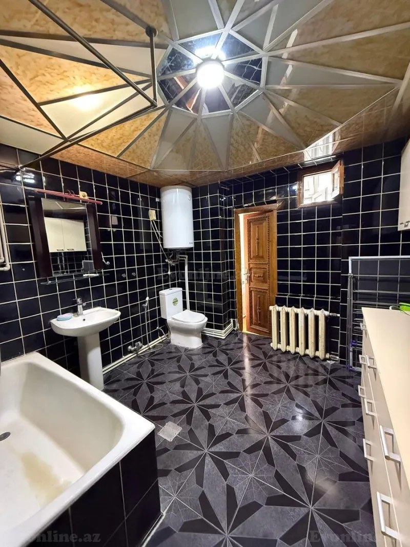 Satılır 4 otaqlı Mənzil Köhnə tikili 135 m² 8-ci mikrorayon - şəkil 6