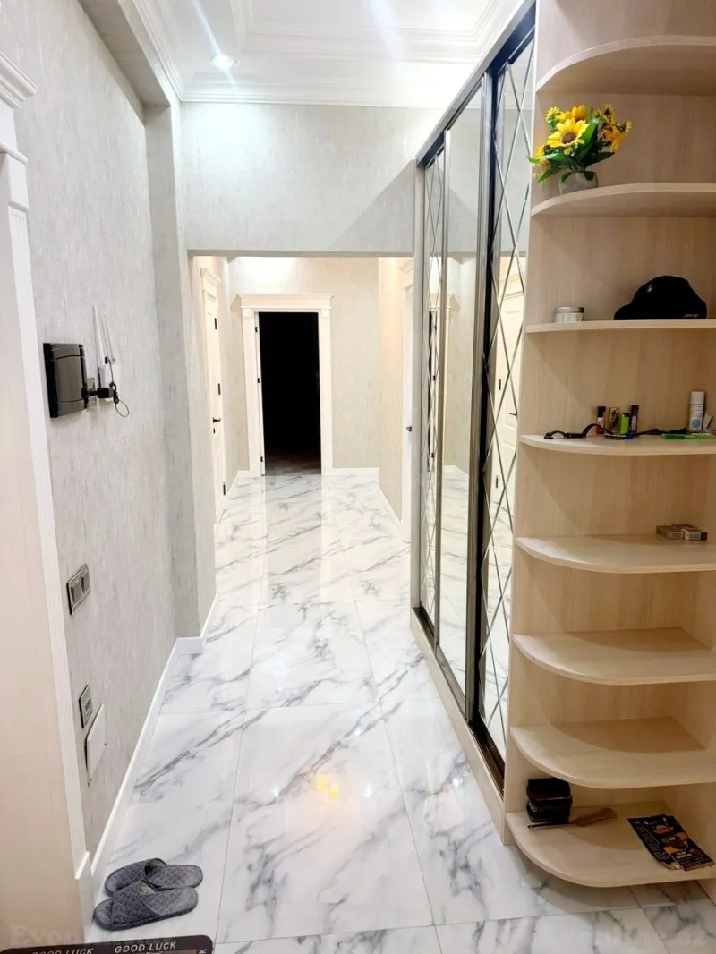 Satılır 4 otaqlı Mənzil Yeni tikili 122 m² Qara Qarayev m. - şəkil 10