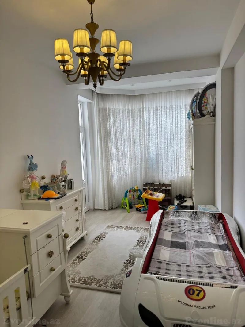 Satılır 3 otaqlı Mənzil Yeni tikili 130 m² Həzi Aslanov m. - şəkil 15