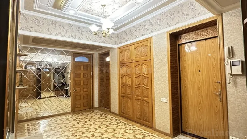 Satılır 4 otaqlı Mənzil Yeni tikili 145 m² Yasamal - şəkil 9