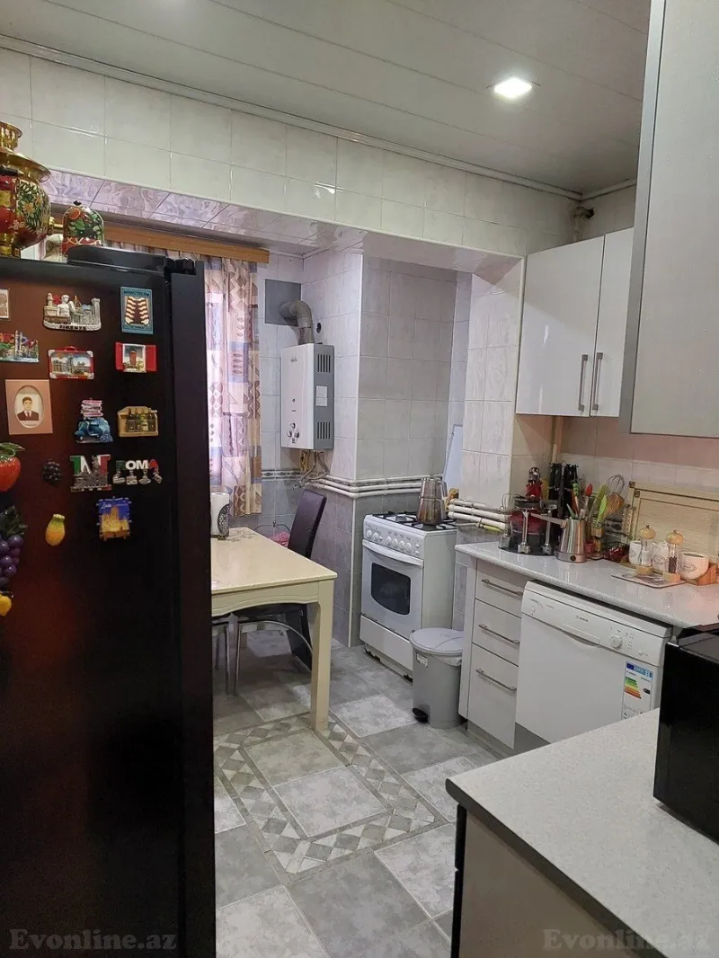 Satılır 4 otaqlı Mənzil Köhnə tikili 85 m² 8-ci mikrorayon - şəkil 4