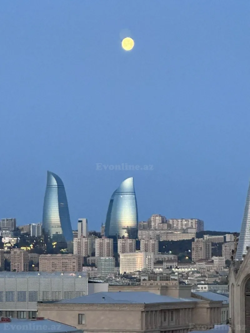 Satılır 4 otaqlı Mənzil Yeni tikili 210 m² 28 May m. - şəkil 5