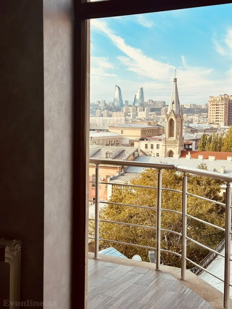 Satılır 4 otaqlı Mənzil Yeni tikili 210 m² 28 May m. - şəkil 12