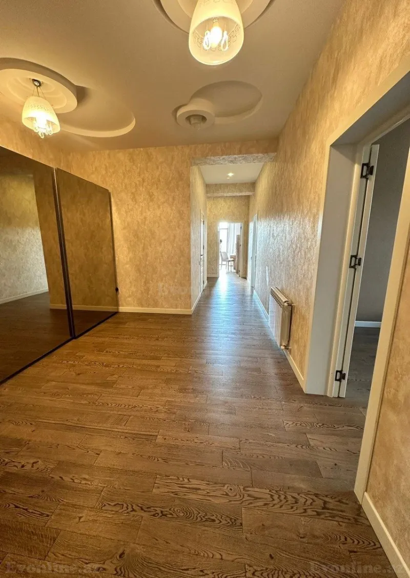 Satılır 4 otaqlı Mənzil Yeni tikili 210 m² 28 May m. - şəkil 14