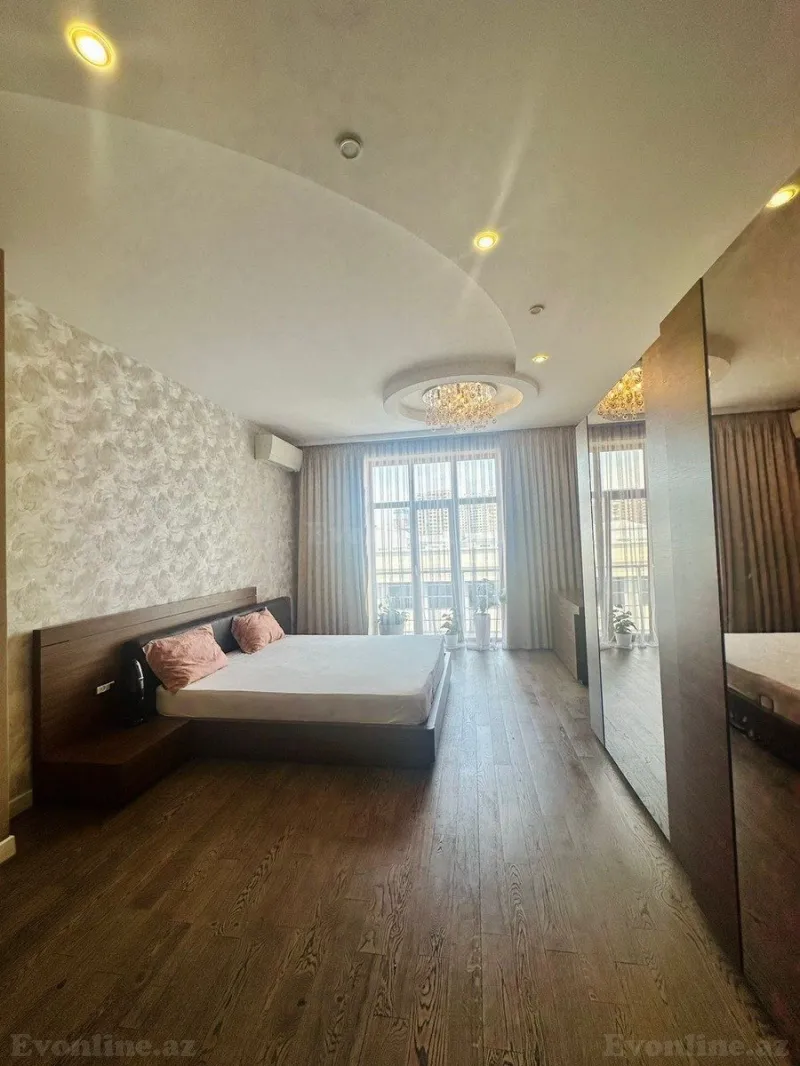 Satılır 4 otaqlı Mənzil Yeni tikili 210 m² 28 May m. - şəkil 23